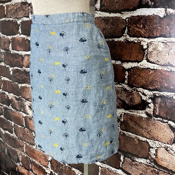 White Stuff Skirt Blue White Stripes Floral Embroidered Size 8 - Picture 10 of 12